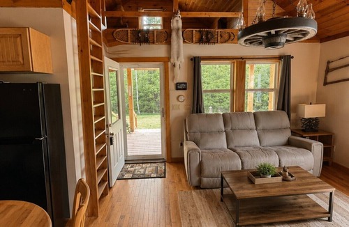 Freedom House | Once Upon a Time — A Peaceful Maine Escape