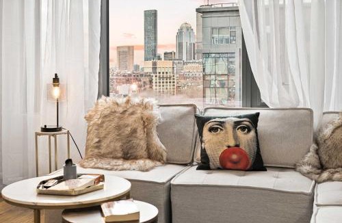 Shawmut Apartment | One-Bedroom Retreat in the South End