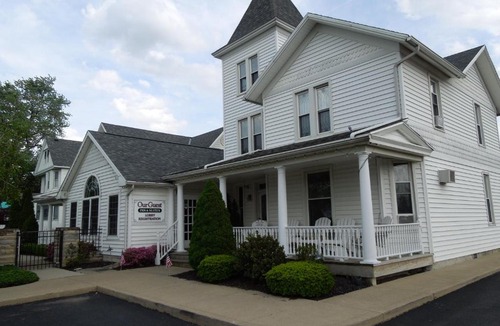 Port Clinton Hotel | OurGuest Inn & Suites Downtown Port Clinton
