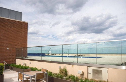 McLean Apartment | Outstanding Tysons Corner 2BR w/Pool, Pet Salon & W/D, by Blueground