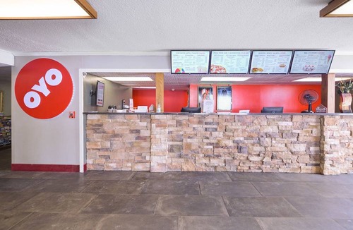 Goodland Hotel | OYO Hotel Goodland KS Hwy 24