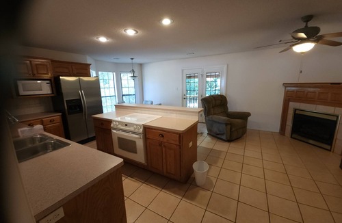 Ozark House | Ozark National Forrest. Trails, Devil's Canyon, Fish, Hunt deer, bear, turkey.