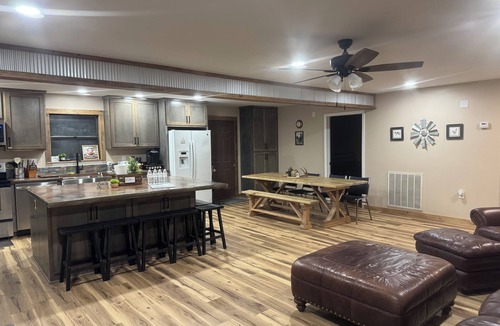Dover House | OZARK RETREAT: SxS Paradise! Sleeps up to 12 - [SEE NIGHTLY RATE DETAILS BELOW]