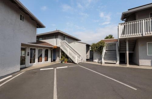 North Fremont Street Hotel | Pacific Inn Monterey