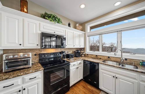 Blowing Rock House | Panoramic Blue Ridge Views | Expansive Deck, Fireplace, One-Level Living