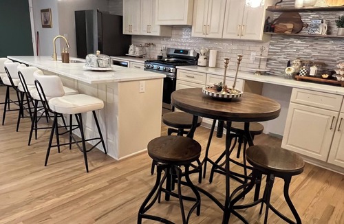 Falls Church Apartment | Paradise is a peaceful place to provide your staying comfortable.