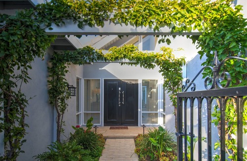 University Park House | Parkside Irvine House - Near Newport and Laguna Beaches: 1-story