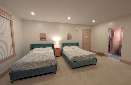 Goshen Bed & Breakfast | Parkway House Goshen Bed & Breakfast Suite #4