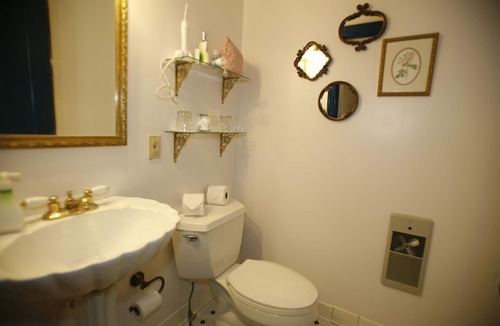 St. Michaels Bed & Breakfast | Parsonage Inn