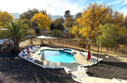 Paso Robles House | Paso Wine Country Farmhouse with Pool, Spa, Game Room