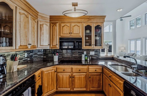 West Hartford Condo | Patio Condo Overlooking Highland Golf, Coach Road