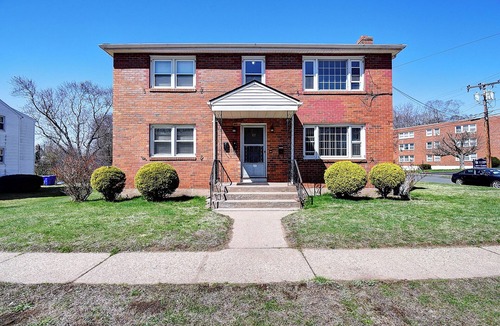 Silver Lane Apartment | Peaceful 1-bedroom apartment with AC in East Hartford