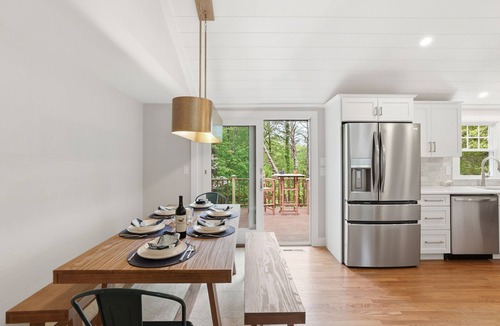 East Dennis House | Peaceful 2-bedroom house with AC in charming Dennis