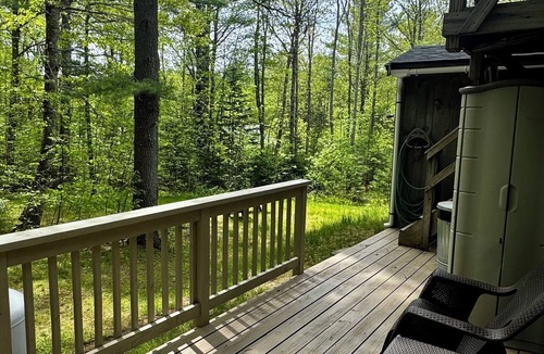 Lincolnville Cottage | Peaceful 2-bedroom cottage in charming Lincolnville, near lake, winery & Camden