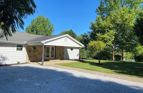 Kipling House | Peaceful 4-bedroom house with AC in charming Byesville