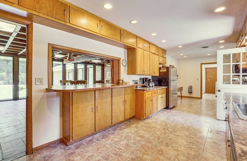 Coshocton House | Peaceful Coshocton Home w/Grills & Spacious Yard