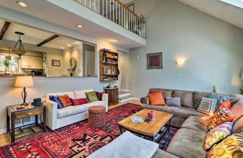 Goshen House | Peaceful Goshen Cottage w/Screened Porch & Views!