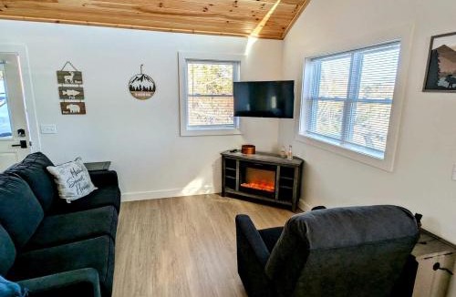 Sullivan House | Peaceful Lakeside Cottage with Fire Pit & Acadia Views near Flanders Pond, Sullivan, Maine
