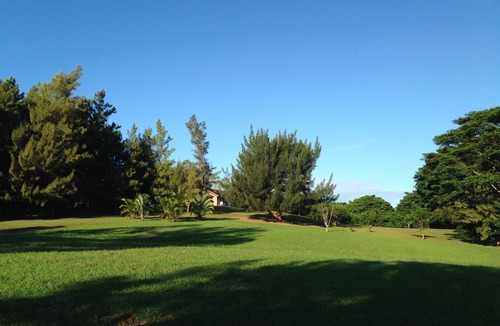 Pauwela Apartment | Peaceful & Private Studio - 12 Acre Hobby Organic Fruit Farm - Beach 10min