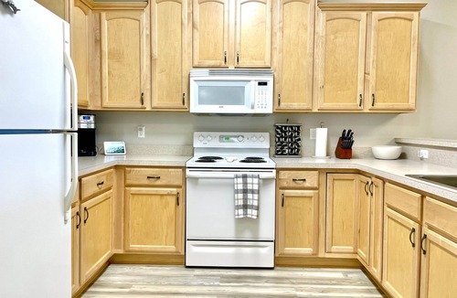 Villages of Five Points Condo | Peaceful Retreat Minutes to Downtown Historic Lewes
