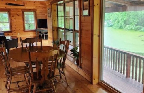 South Butler Cabin | Peaceful Rustic Cabin