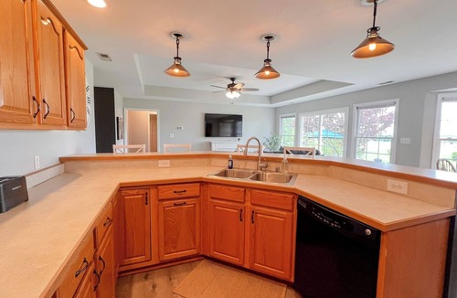 Rumsey House | Peaceful - View - Close to Owensboro - Modern Farmhouse