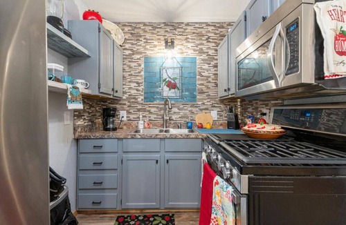Denison Apartment | Peg's Place Efficiency Apt in Denison TX