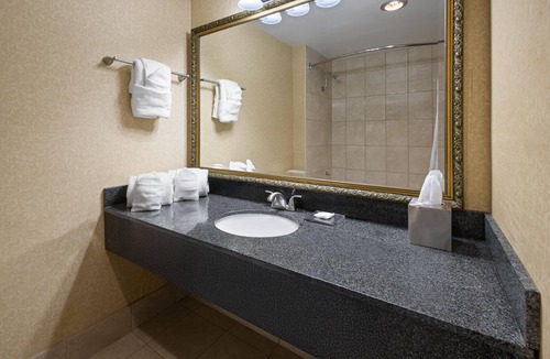 Camp Hill Hotel | Penn Harris Hotel Harrisburg, Trademark by Wyndham