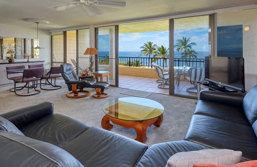 Kihei Condo | Penthouse oceanfront views of the jewel blue Pacific, whales, stunning sunsets