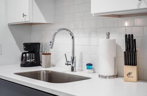Downtown Columbus Apartment | Perfect Central Location - Fast Wifi - Comfy Beds