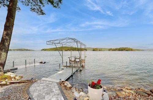 Alton Bay House | Perfect Family Getaway Minge Cove Alton