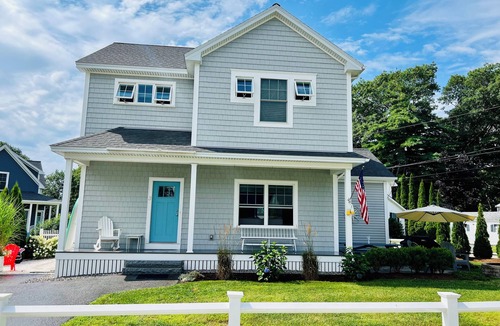 Wells House | Perfect Getaway! Wells/OGT line, walk to Moody & North Beach