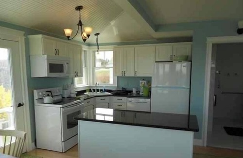 Beals House | Perfect Oceanfront 4 Bdrm, Car charger, ADA Accessible with Beautiful Views