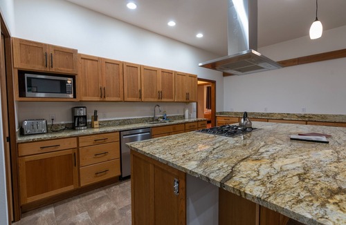 Cooper Landing House | Perfect place to spread out and relax. Lots of room for your large group.