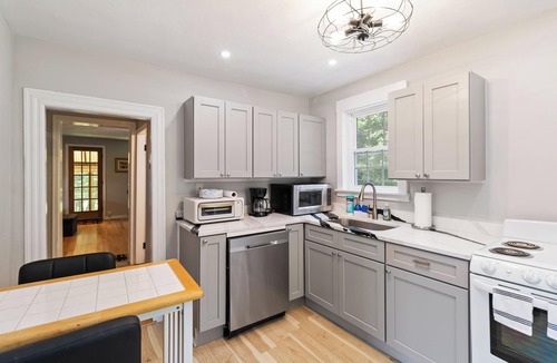 Leicester House | Perfect Retreat 4-bedroom house in Leicester, MA