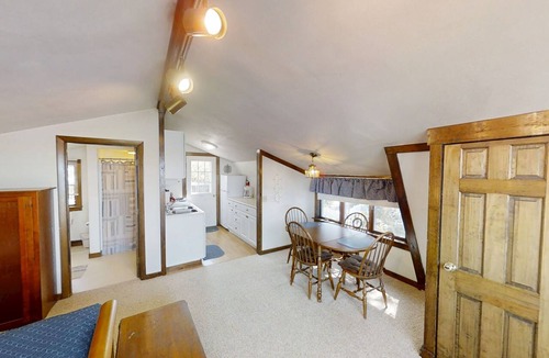 Mid-Coast and Islands Apartment | Perfect spot for a couples get-away, ocean views from the balcony and sitting area