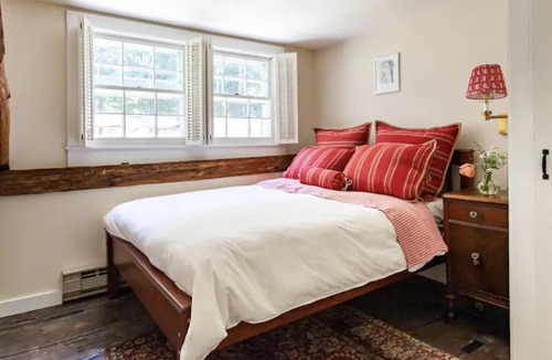 Sherman House | Perfection in Litchfield County, Cozy 5 Bedroom with Pool. Close to everything