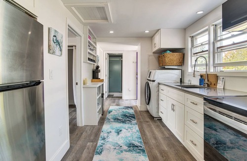 Wareham House | Periwinkle: Gateway to Cape Cod Coastal Cottage