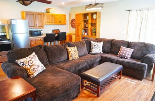 Keene House | Pet Friendly and Close to Local Favorites