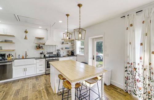 Canaan House | Pet-Friendly Berkshires Home: 1 Mi to New Lebanon