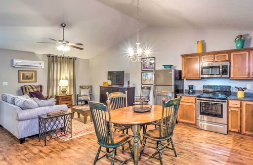 Brownsville Apartment | Pet-Friendly Brownsville Retreat w/Porch!