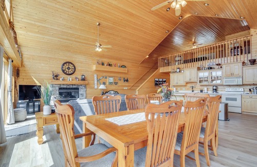 Mammoth Creek Cabin | Pet-Friendly Cabin < 1 Mi to Panguitch Lake!