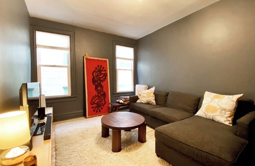 Hudson House | Pet friendly, cozy home walking distance to everything Hudson has to offer.