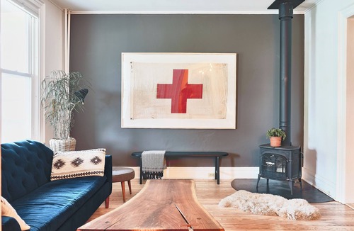 Hudson House | Pet friendly, cozy home walking distance to everything Hudson has to offer.