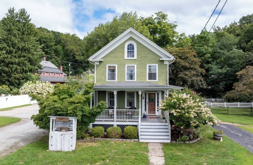 East Haddam House | Pet-Friendly Getaway in Historic East Haddam Home