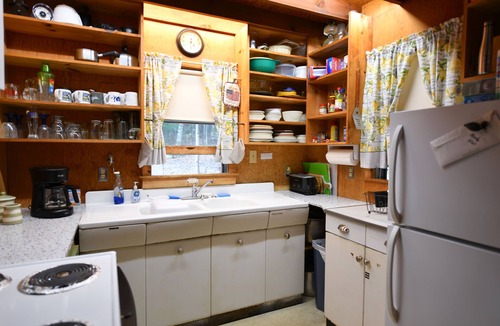 Waterford Cottage | Pet-Friendly Keoka Lake Camp w/Private Dock, Sandy Beach & Stunning Sunsets!