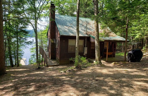 Waterford Cottage | Pet-Friendly Keoka Lake Camp w/Private Dock, Sandy Beach & Stunning Sunsets!