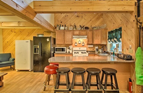 Rumney Cabin | Pet-Friendly Rumney Cabin on Stinson Lake!