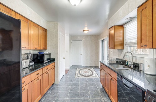 Silver Spring House | Pet-Friendly Silver Spring Home: 2 Mi to Downtown!