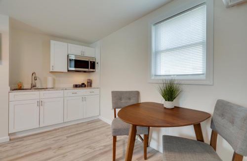 Wareham Apartment | Pet-Friendly Wareham Retreat Near Onset Beach!